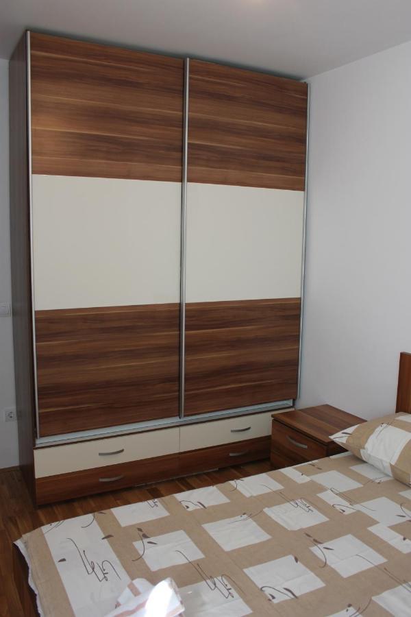 Toni Apartment Omis Exterior photo