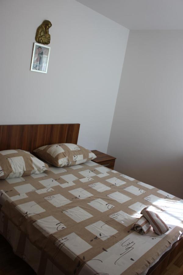 Toni Apartment Omis Exterior photo